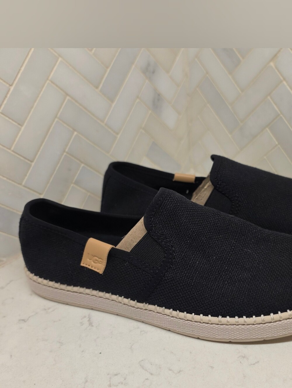 UGG Luciah Black Slip On Flats Sneakers Shoes New 9.5/EU 40.5